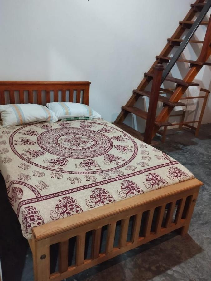 Sunil'S Homestay Sinharaja Kalawana Buitenkant foto