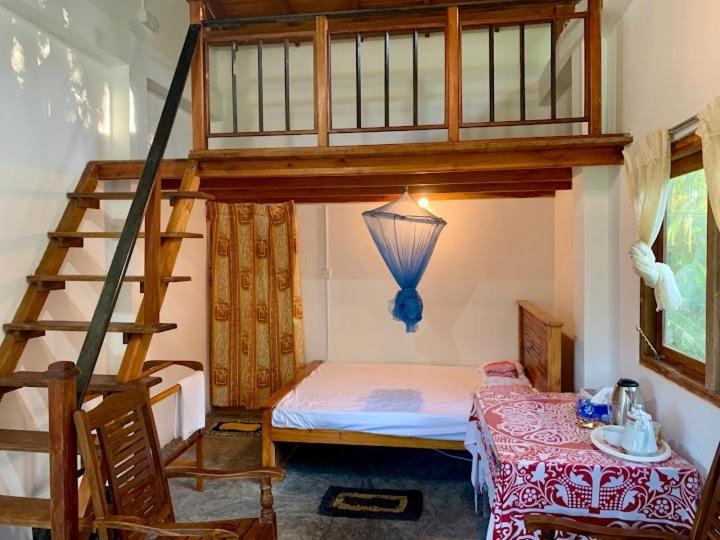 Sunil'S Homestay Sinharaja Kalawana Kamer foto